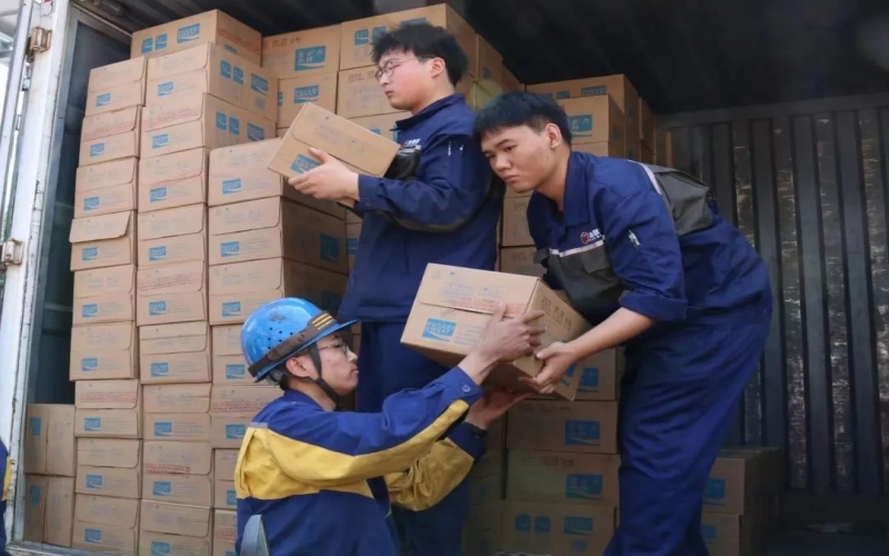 榮程鋼鐵集團(tuán)工會(huì)開展夏日送清涼慰問(wèn)活動(dòng)