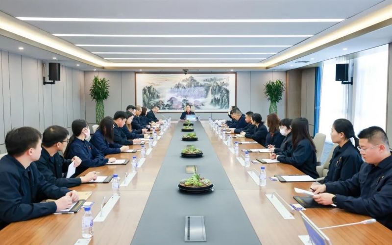 榮程新智研究院、榮程學(xué)院、榮程普濟(jì)公益基金會聯(lián)合召開2024年工作總結(jié)和2025年工作部署會議