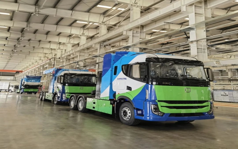 國內首批！榮程新能100輛200KW氫能重卡下線